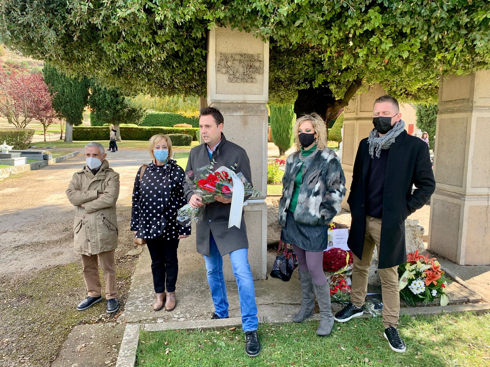 Los socialistas burgaleses se reúnen en Estépar para homenajear a los que dieron su vida por la libertad